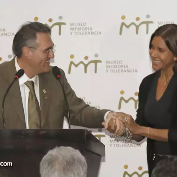 Marco Antonio Karam,Elisa Salinas