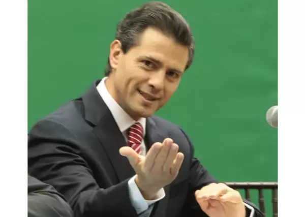Enrique Peña Nieto presentó su libro `México, la gran esperanza´.