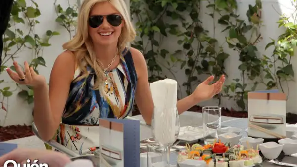 La comida con la modelo fue en la terraza de Liverpool Interlomas.