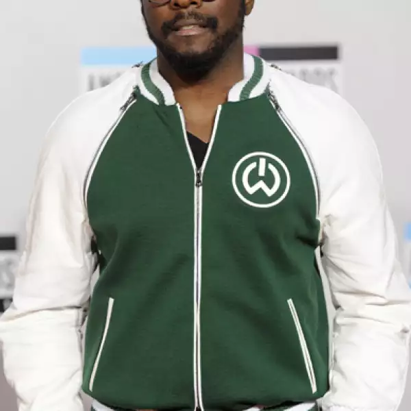 Will i am del grupo Black Eyed Peas, tuvo una participación especial junto con Jennifer Lopez.