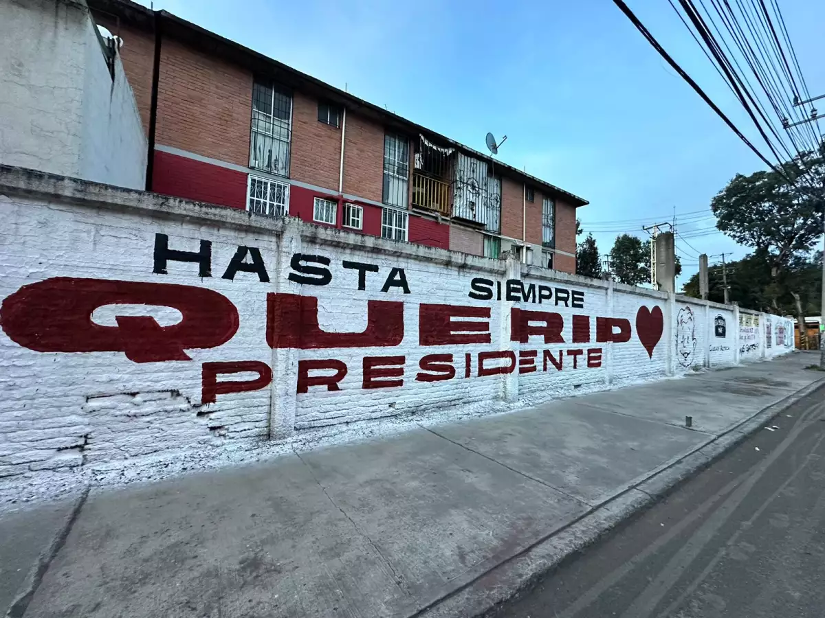 barda-amlo-Ecatepec.jpeg