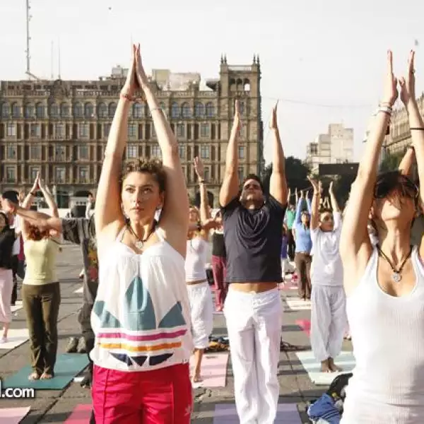 Yoga en el zocalo
