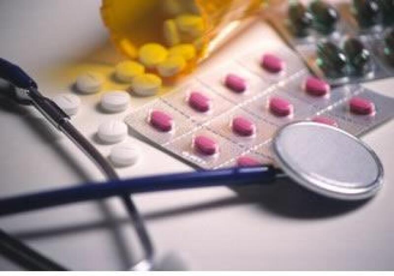 salud-seguro-pastillas-medico-JI.jpg