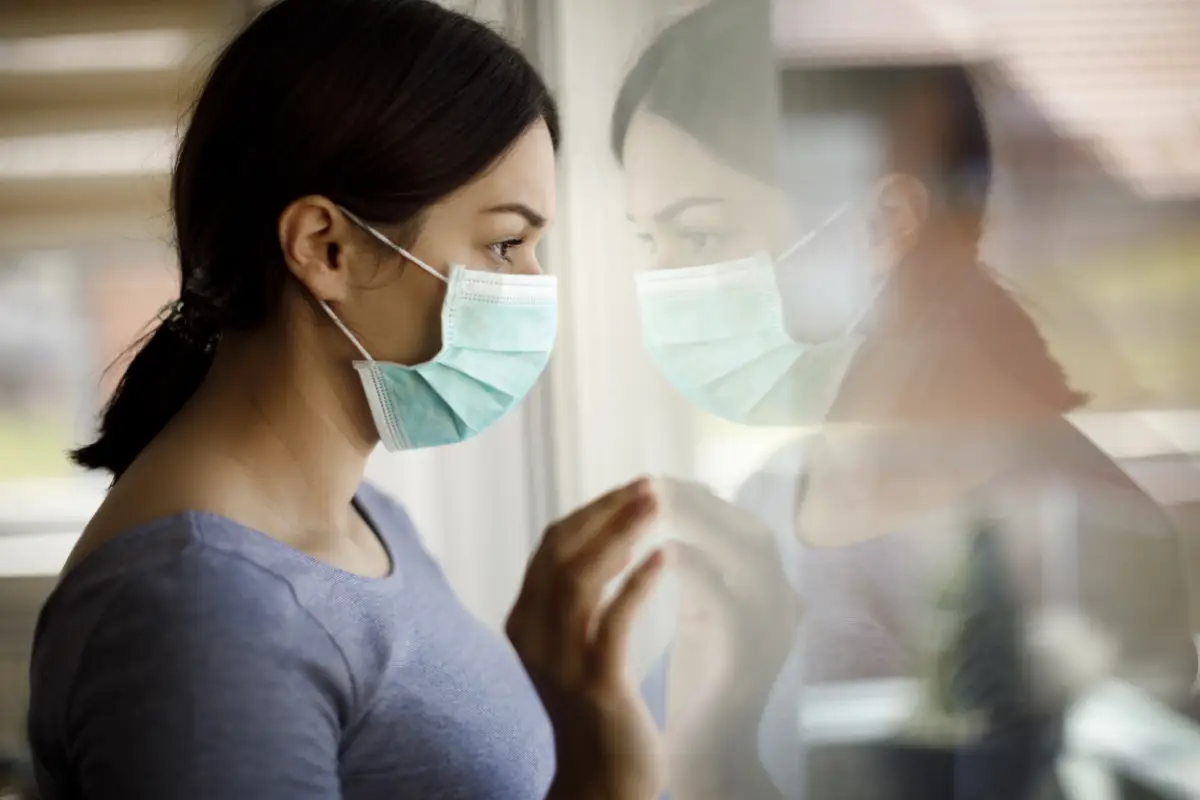 Madres del mundo han cargado con el peso de la pandemia, advierte el FMI 
