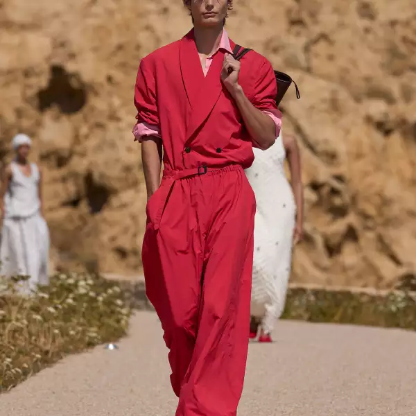 Jacquemus PO S27 037.jpg