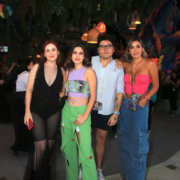 María José Martínez , Danae García , Jorge Serrano y Fer Ros