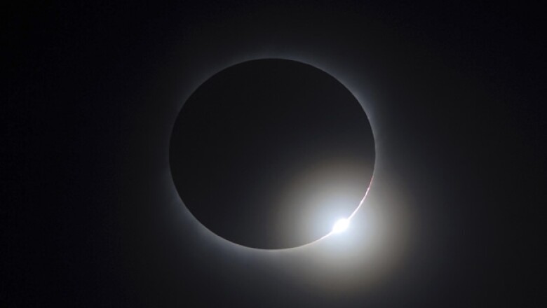 Por más de 6 minutos parte del planeta Tierra estuvo en la penumbra.