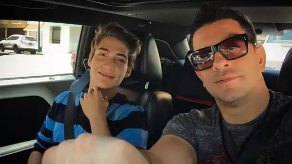 El cantante aseguró a Ventaneando que su hijo Tristán tiene problemas de adicciones, por lo que se vio obligado a internarlo en un centro de ayuda sin su consentimiento.