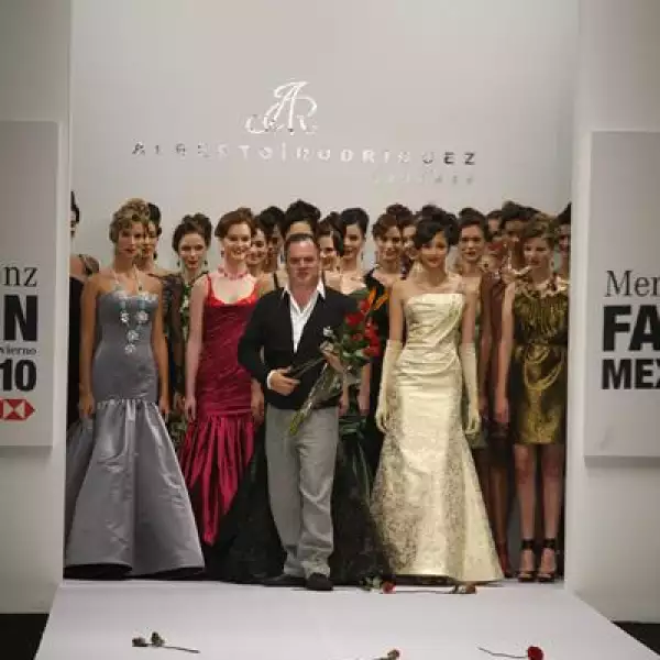 Desfile Alberto Rodríguez