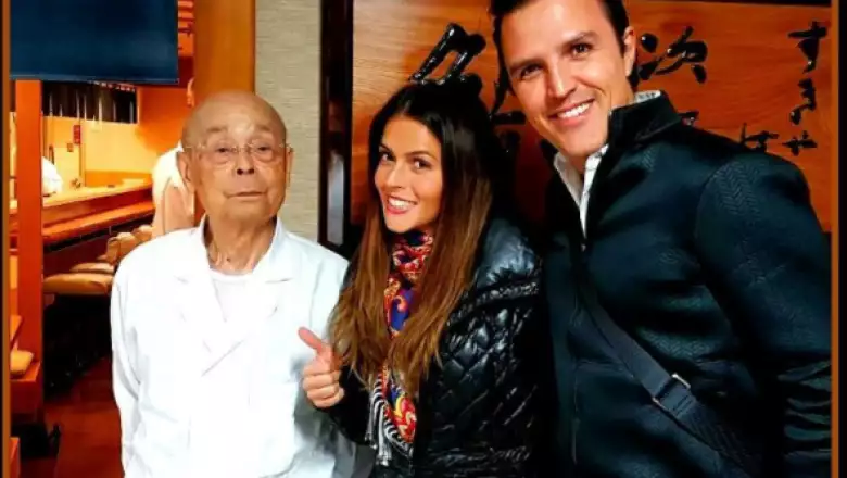Claudia Álvarez y Billy Rovzar de viaje por Japón.