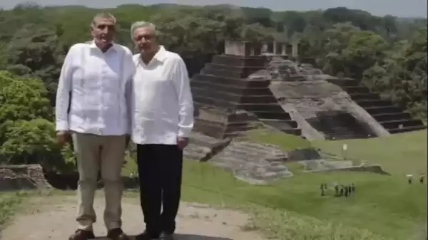 AMLO recibe felicitaciones por su cumpleaños 69