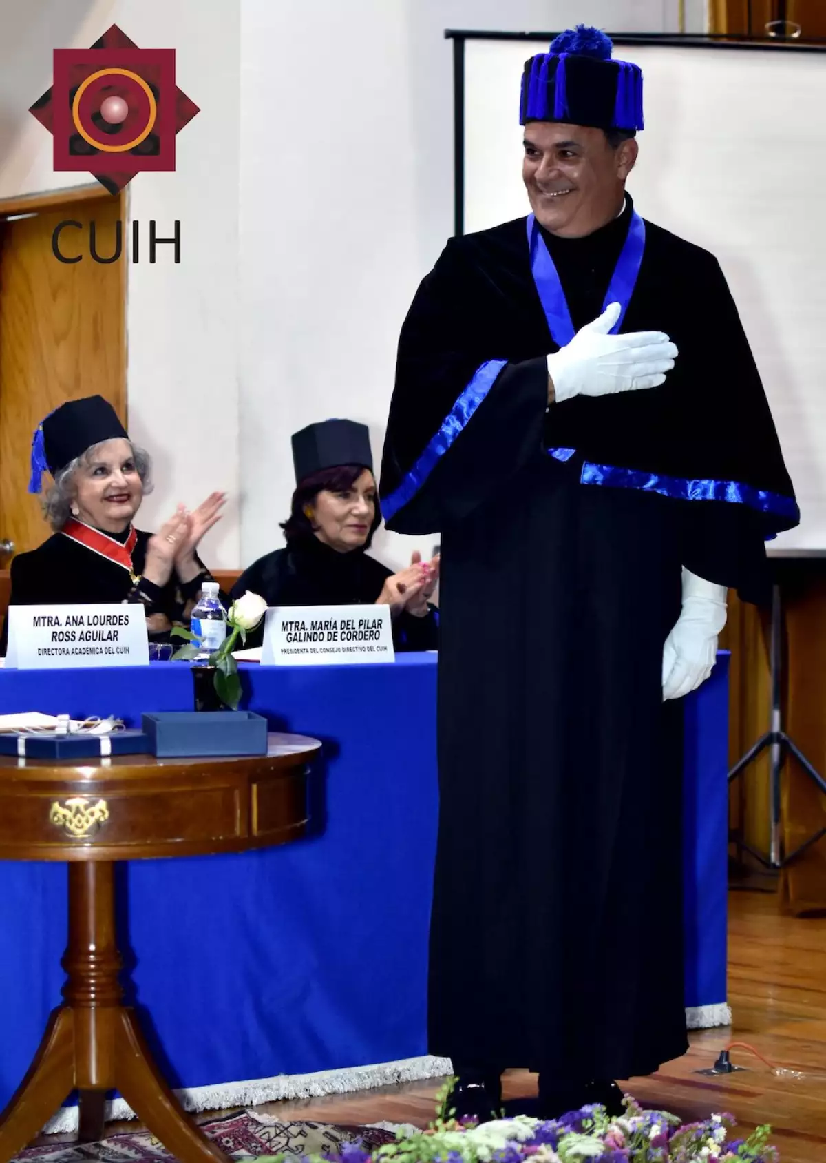 fernando-de-la-mora-recibe-honoris-causa3.jpg