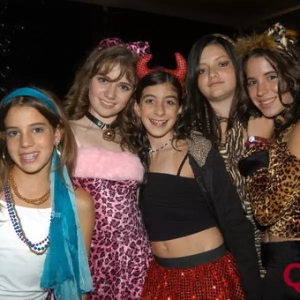 Sofia Baralla, Stephanie Dieter, Begoña Medrano, Jacqueline Azkenasi, Isabel Bañuelos