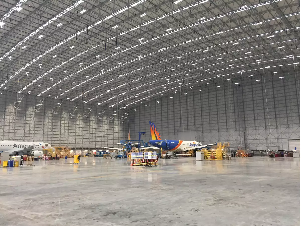 hangar el salvador