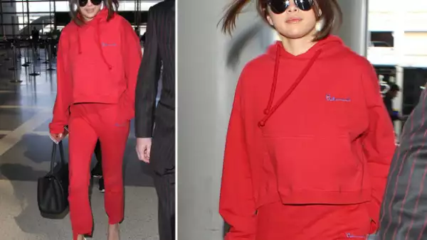 La cantante arribó al aeropuerto de la capital francesa acaparando miradas más que nunca, en especial por su outfit rojo que resultó más costoso de lo que nos imaginábamos.