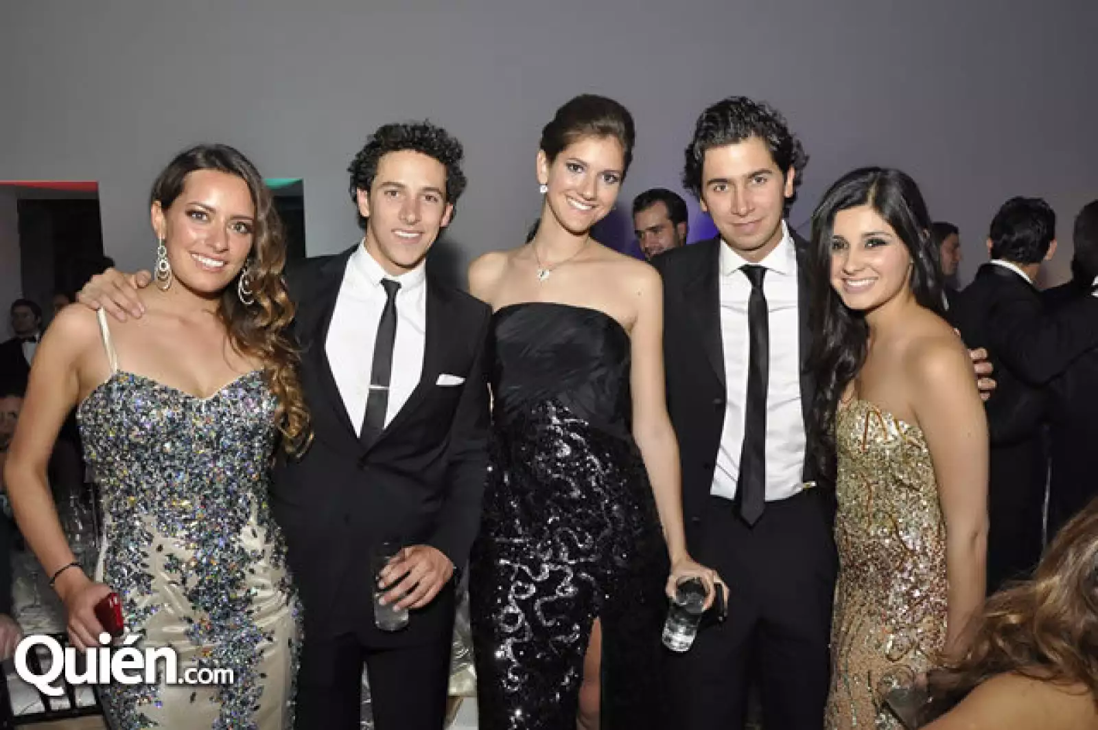 Fernanda González,Arturo Maldonado,Cris González,Luis Felipe González y Paola González