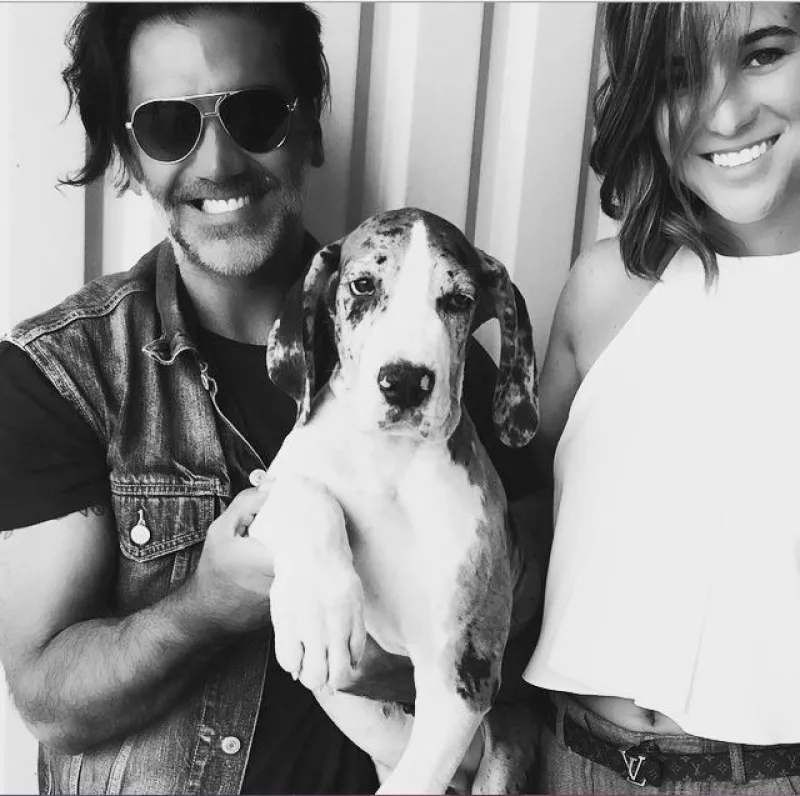 Desde hace algunas semanas varios medios rumoran que la pareja ha terminado su noviazgo, aquí te presentamos algunas pistas de la situación.