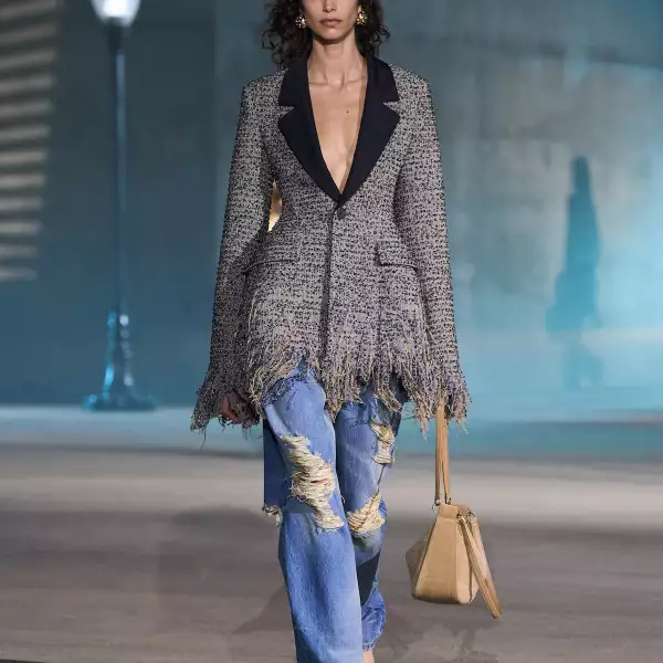 Dior Resort PO S27 004.jpg
