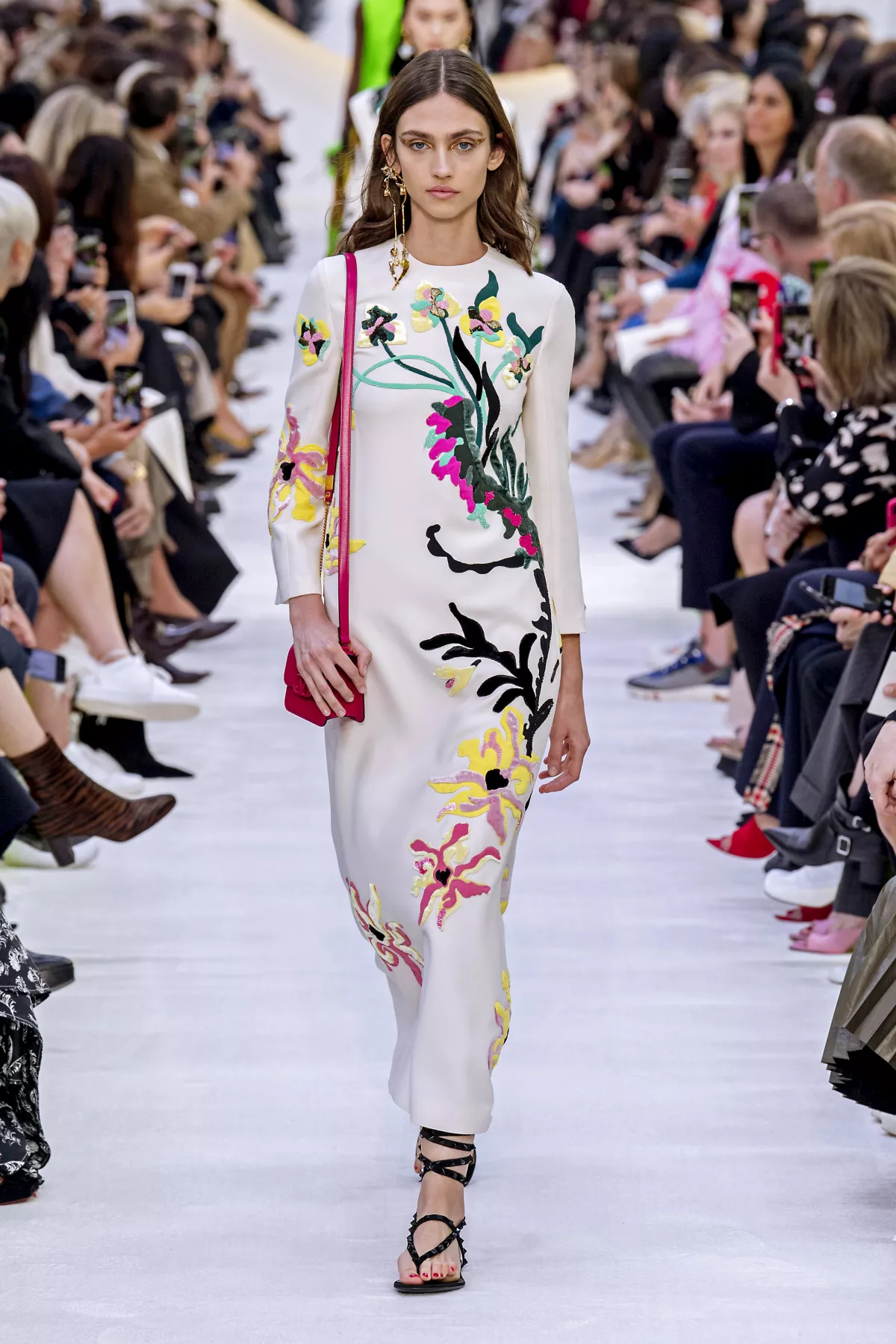 Valentino S20 078.jpg