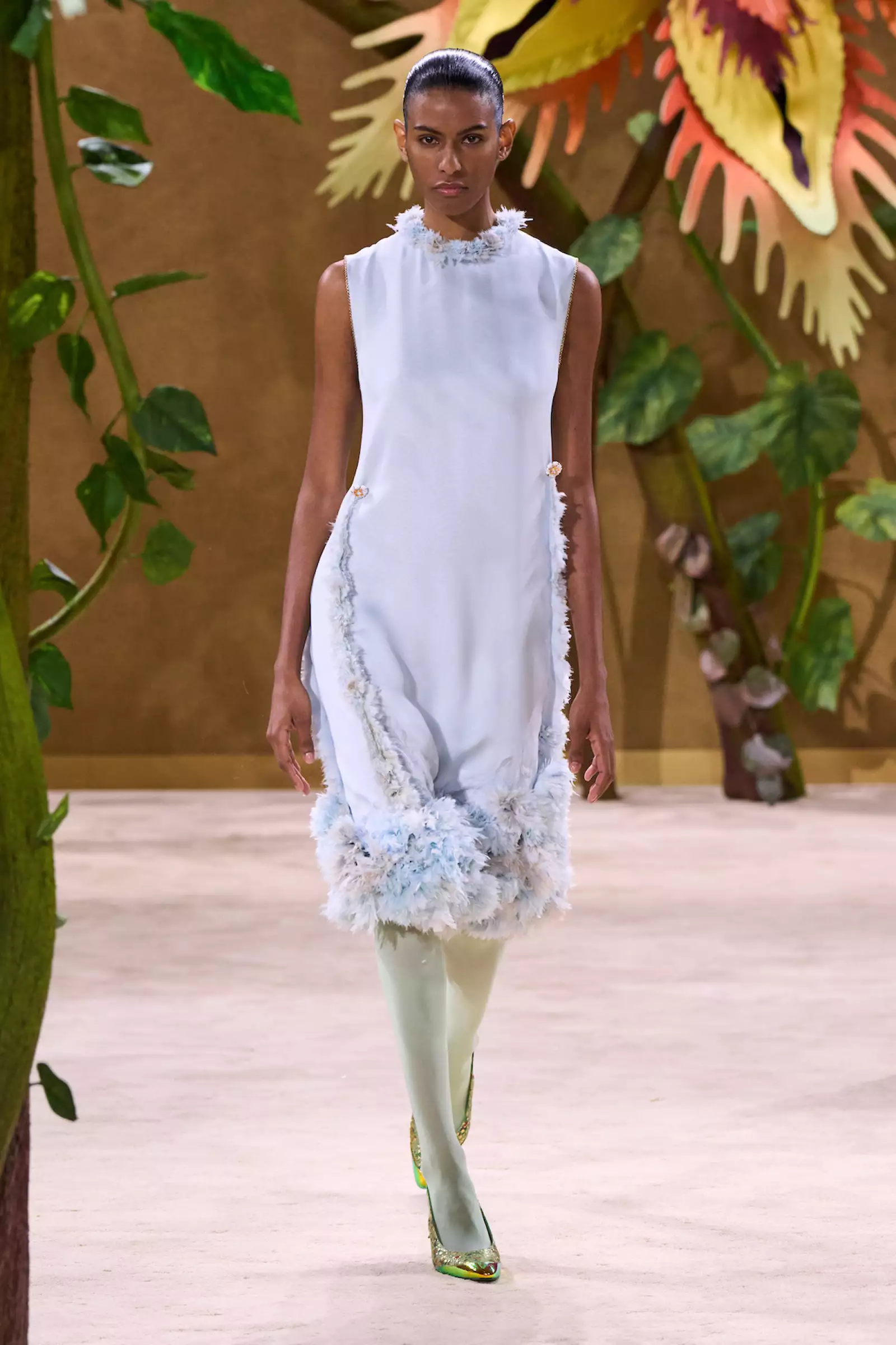 Chanel HC F26 043.jpg