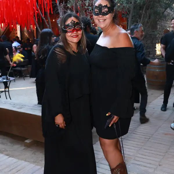 Karla Márquez Ulbrich y Barbara Rubio 