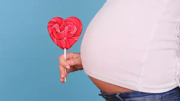 Durante el embarazo, la recomendación es moderar el consumo