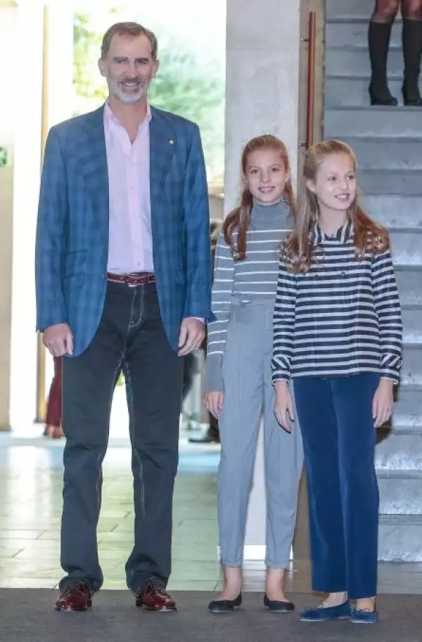 Rey Felipe, infanta Sofía y la princesa Leonor