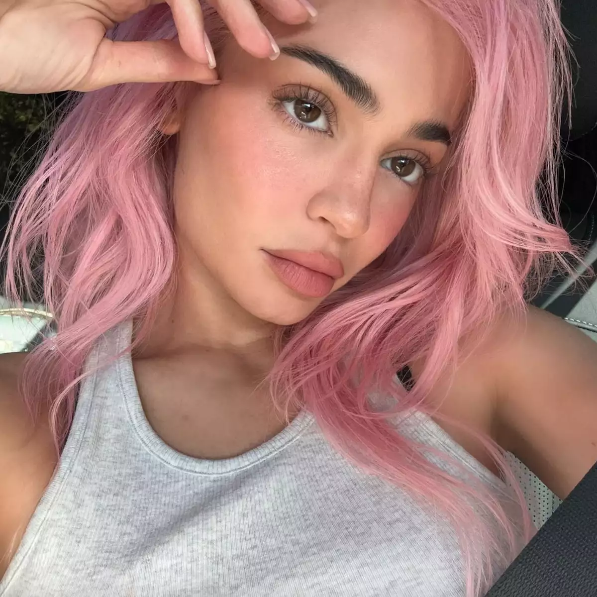 Kylie Jenner pelo rosa 