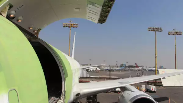 Mexicana MRO avi�n convertido 4