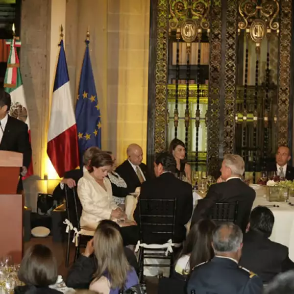 Cena Sarkozy en Palacio Nacional