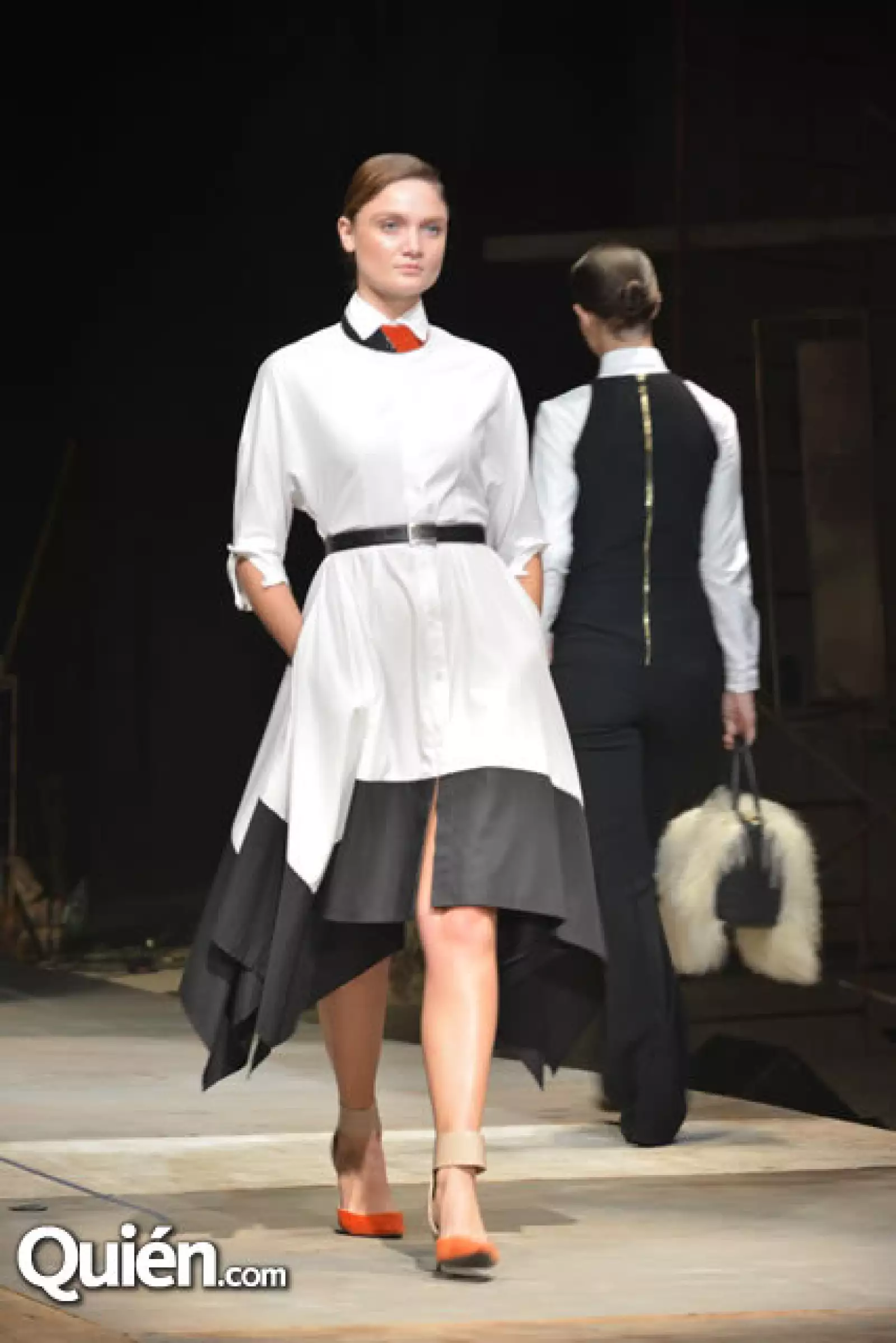 Pasarela por Abel López