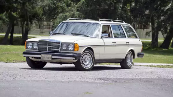 Mercedes-E-300-1979