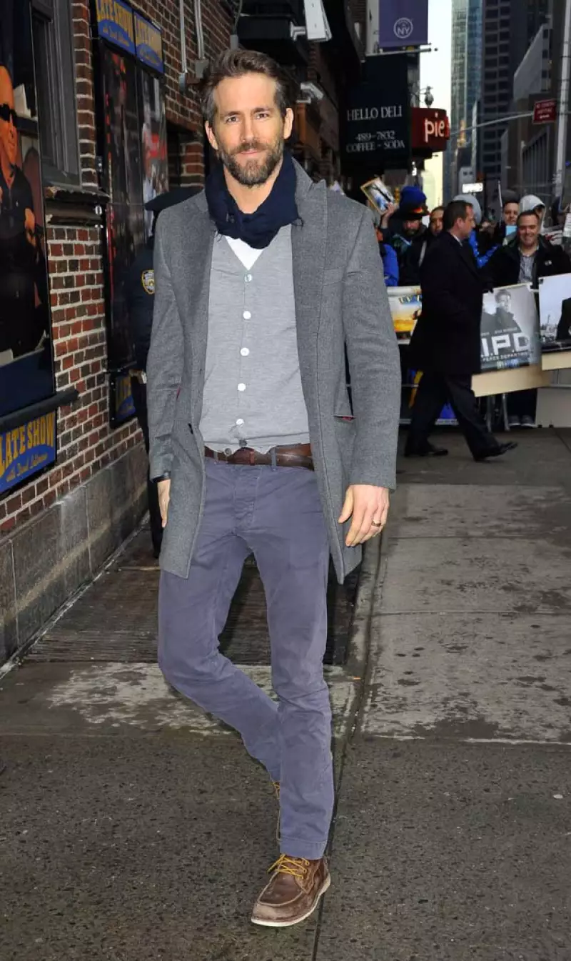 La primera publicación que el intérprete ha compartido es una fotografía suya en el set de rodaje de 'Fifteen'.