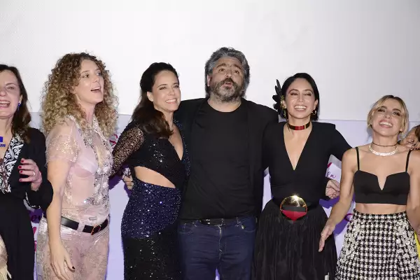 soy-tu-fan-elenco-pelicula.jpg