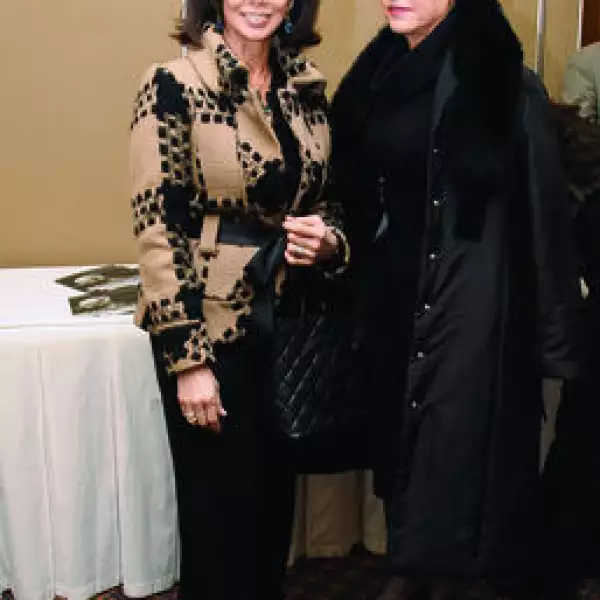 Lupita Peñafiel, Mela Cullen de Pani