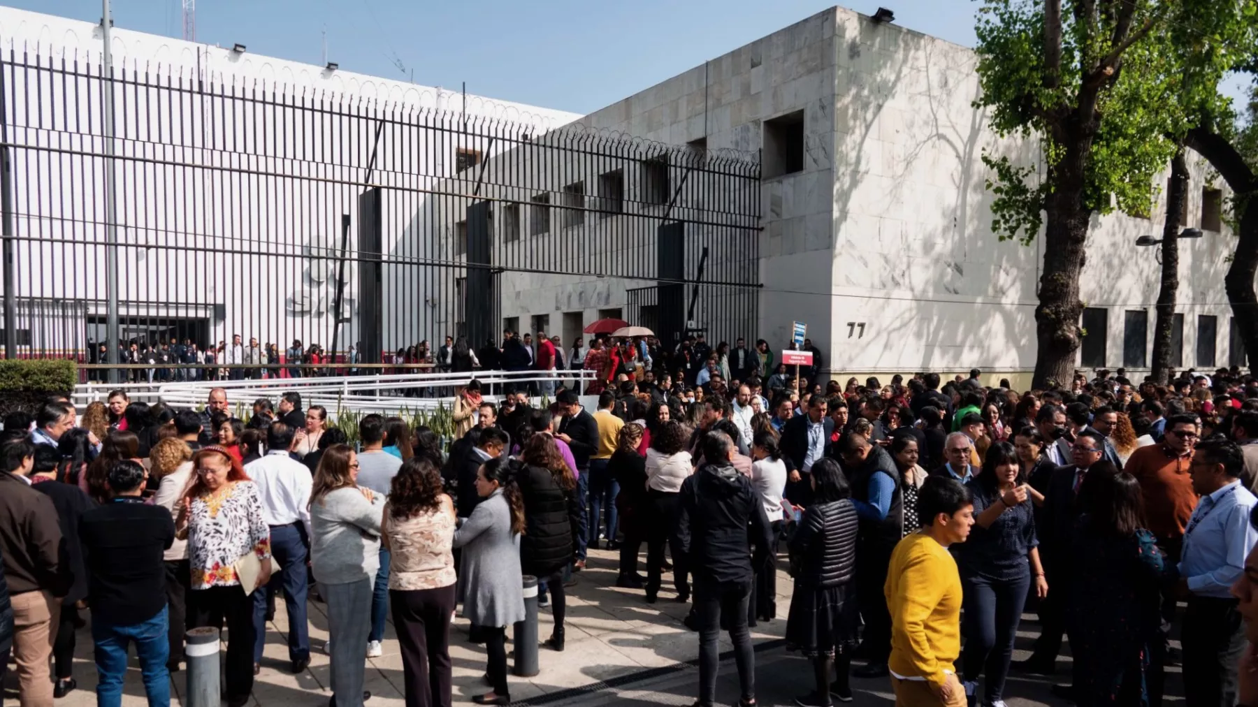 El SAT amplía su horario para que presentes tu declaración anual 2023