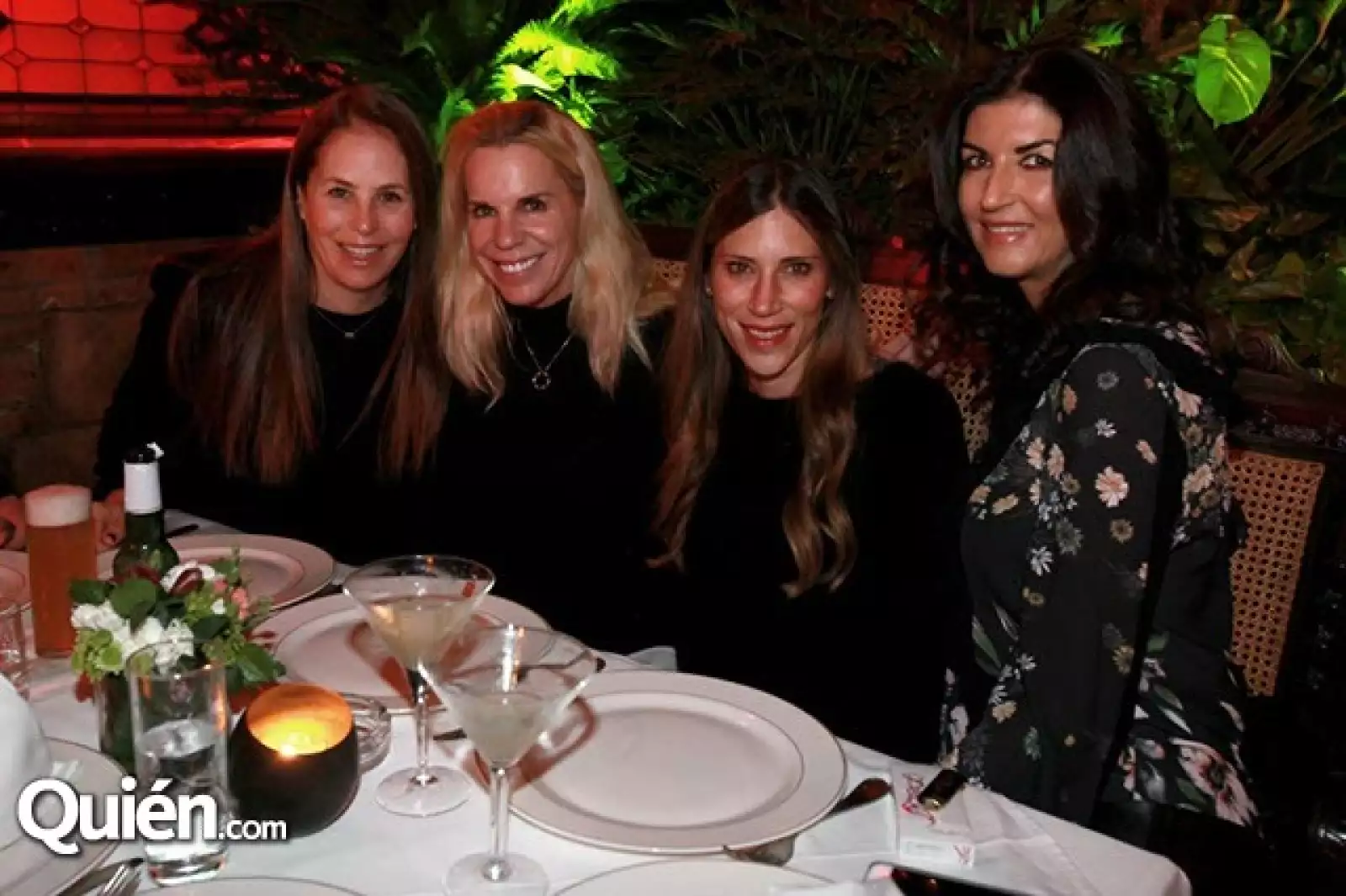 Michelle Smeke,Ariela Guindi,Claudia Schmidth y Eva Saba