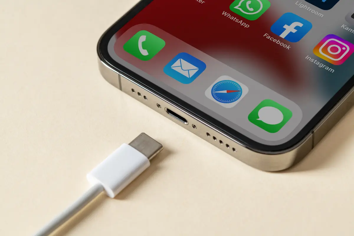 que-pasa-si-cargo-mi-iphone-con-otro-cargador