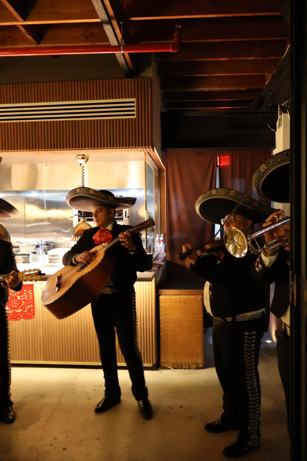 mariachi.JPG