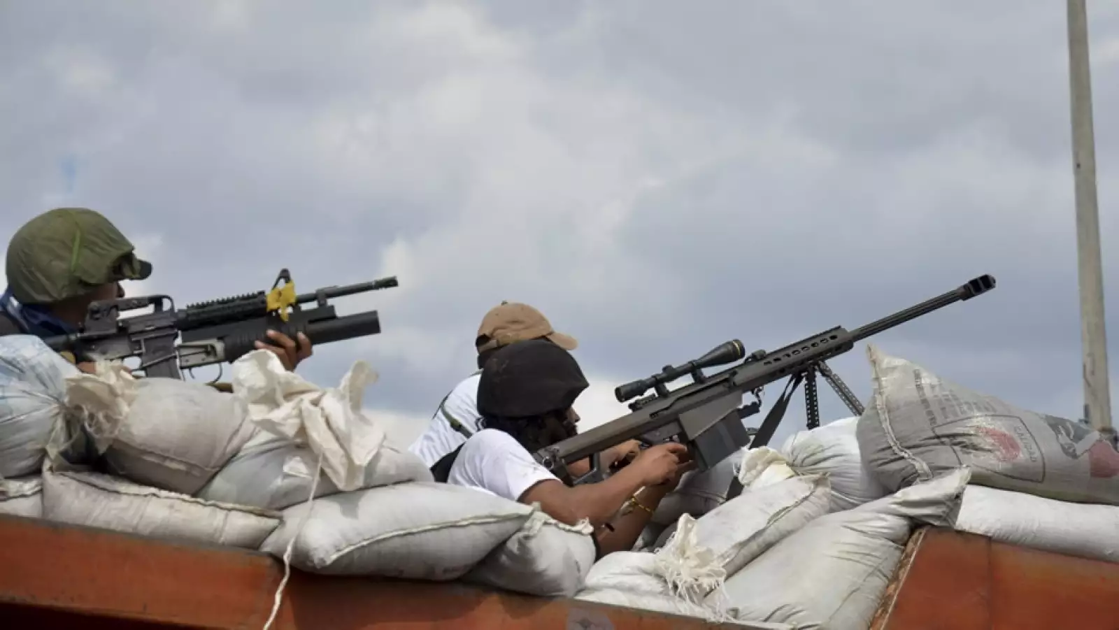 Autodefensas ingresan a Nueva Italia