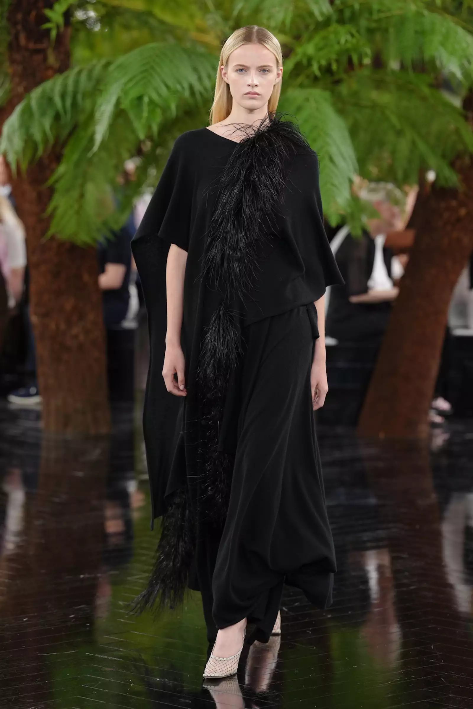Christian Dior HC F26 025.jpg
