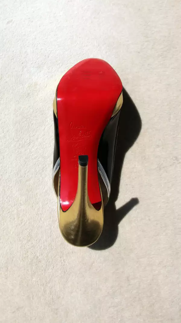 louboutin rojo
