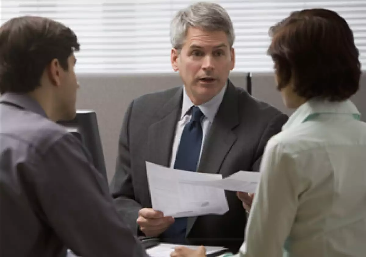 Gary B. Cohen considera que el líder está acostumbrado a tener las soluciones correctas, por lo tanto es difícil deshacerse del difícil rol de ‘proveedor de respuestas’. (Foto: Photos to go)