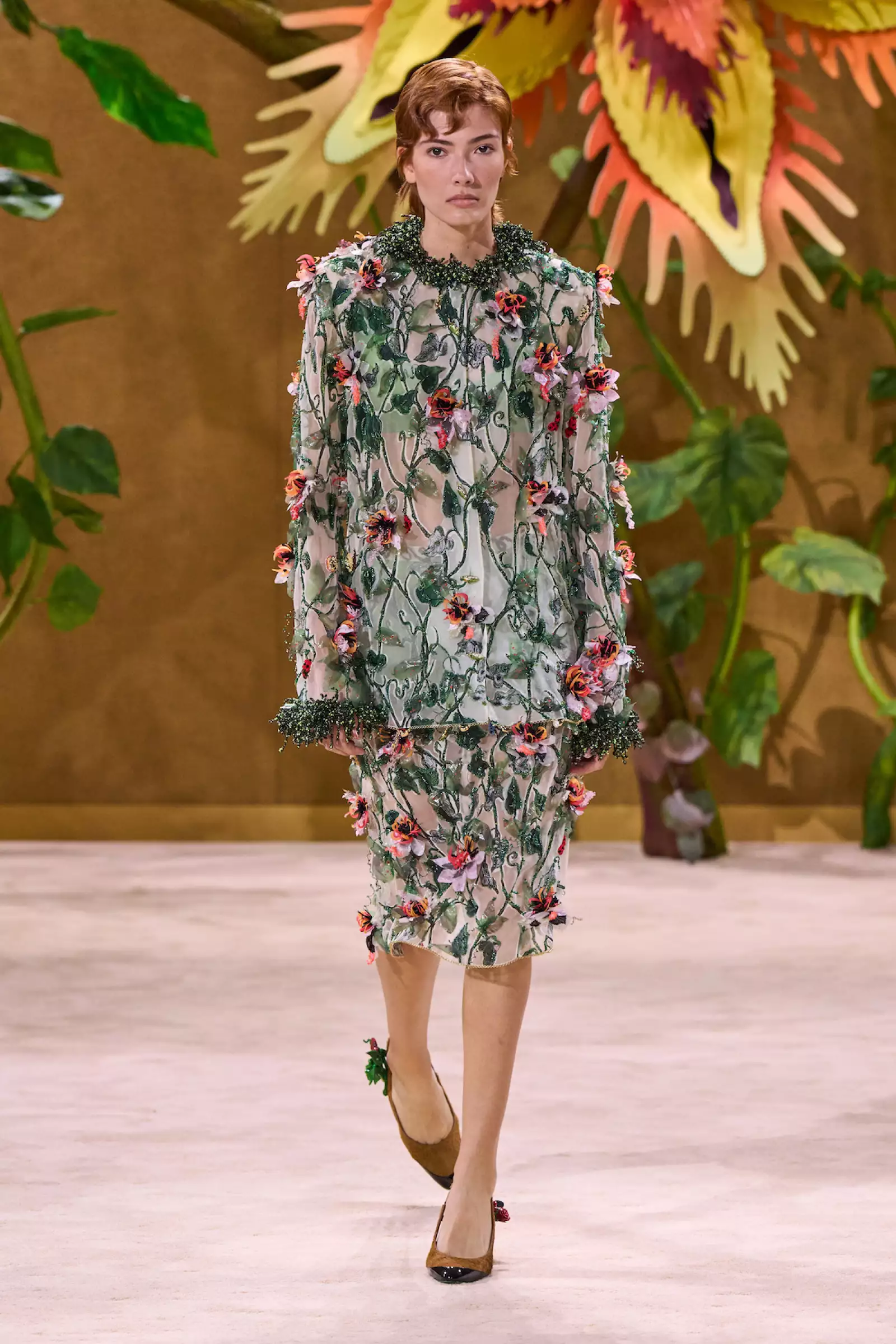 Chanel HC F26 003.jpg
