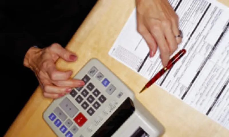 Hacienda reportó que entre enero y septiembre los ingresos tributarios administrados por el SAT crecieron 3.4% en términos reales y anuales. (Foto: Thinkstock)