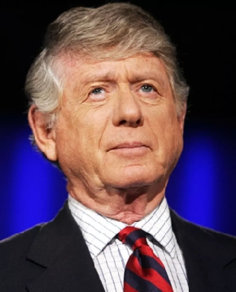 Andrew Koppel fue declarado muerto alrededor de la 1:30 a.m. del lunes en un apartamento en el barrio de Washington Heights; la causa de su muerte no ha sido determinada.