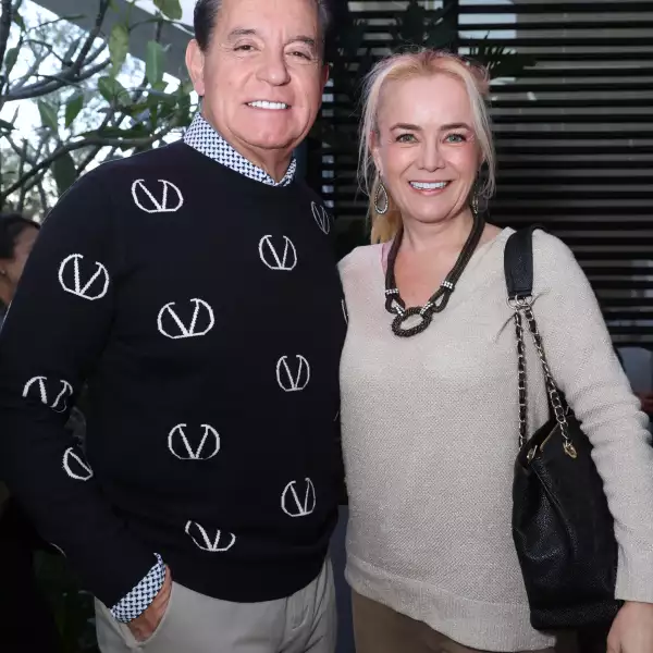 Rogelio Villanueva y Yised Fajardo 