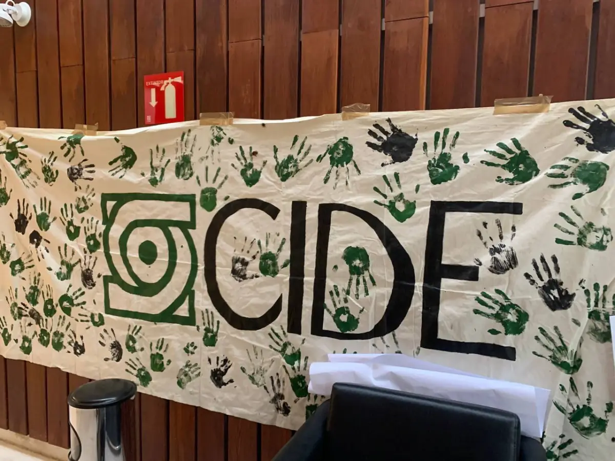 Estudiantes del CIDE perfilan irse a paro