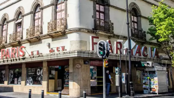 Farmacia París le entra al negocio de los faciales en el Centro de CDMX