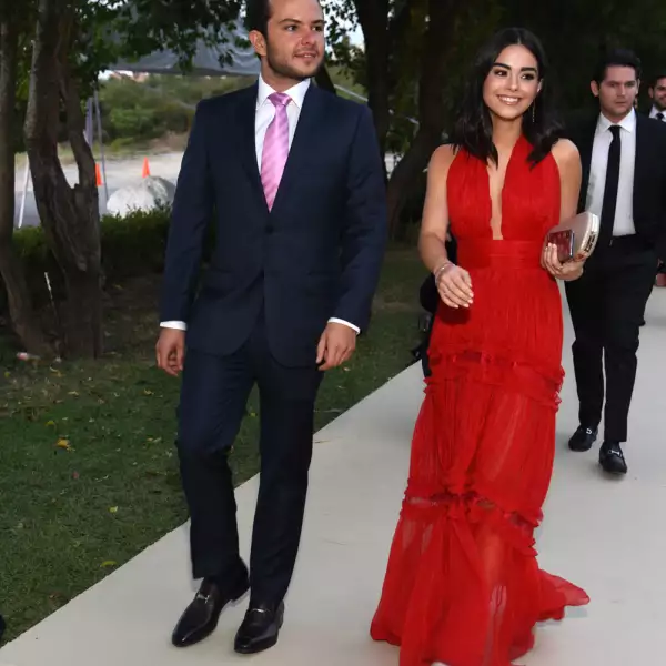 Pablo Bustamante y Valeria Gal†z.jpg